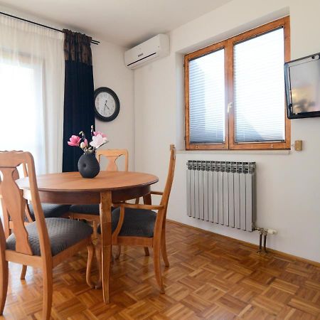 Apartment Glicinija Zadar Bagian luar foto