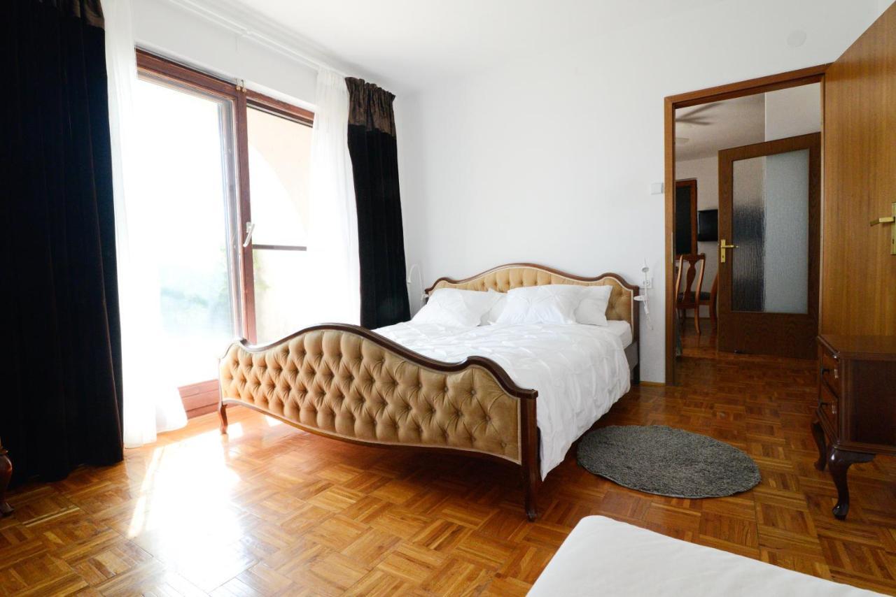 Apartment Glicinija Zadar Bagian luar foto